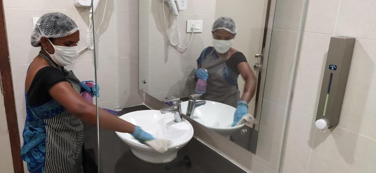 Hotel Grand Gayathri Khammam Bagian luar foto